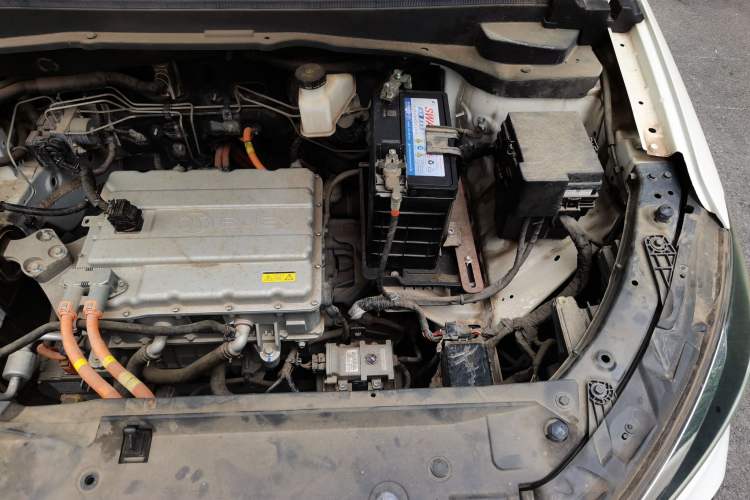 Used BAIC Beijing EU5 2018 R500 Smart Wind Edition Engine Bay Left