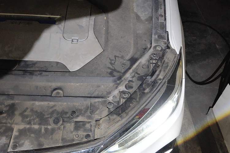 Used BAIC Beijing EU5 2018 R500 Smart Wind Edition Engine Bay Left