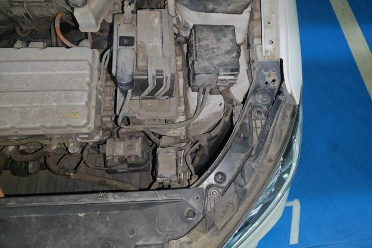 Used BAIC Beijing EU5 2018 R500 Smart Wind Edition Engine Bay Left