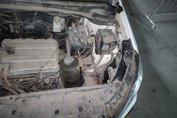 Used BAIC Beijing EU5 2018 R500 Smart Wind Edition Engine Bay Left