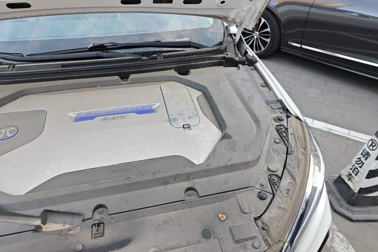 Used BAIC Beijing EU5 2018 R500 Smart Wind Edition Engine Bay Left