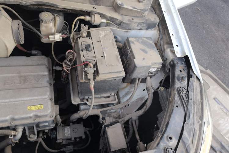 Used BAIC Beijing EU5 2018 R500 Smart Wind Edition Engine Bay Left