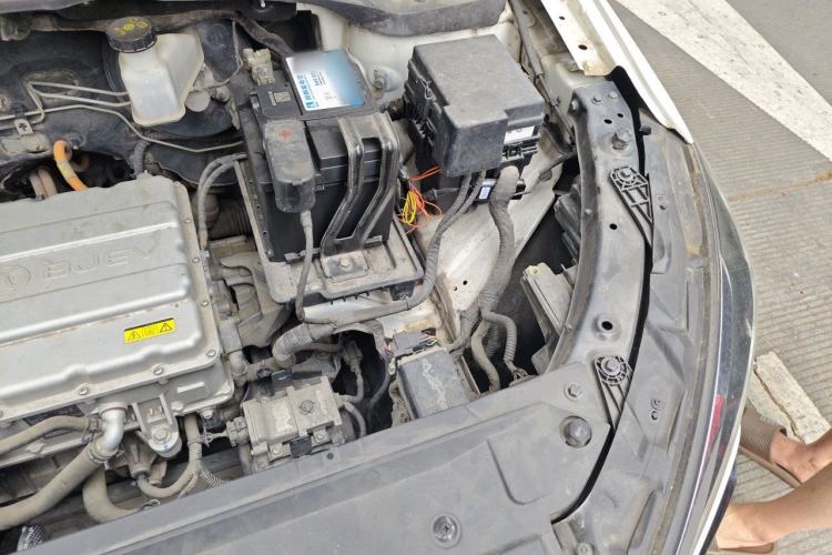 Used BAIC Beijing EU5 2018 R500 Smart Wind Edition Engine Bay Left