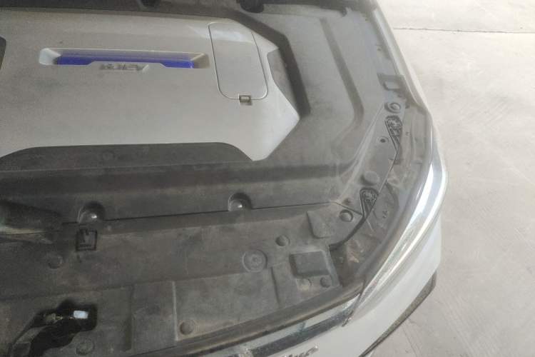 Used BAIC Beijing EU5 2018 R500 Smart Wind Edition Engine Bay Left