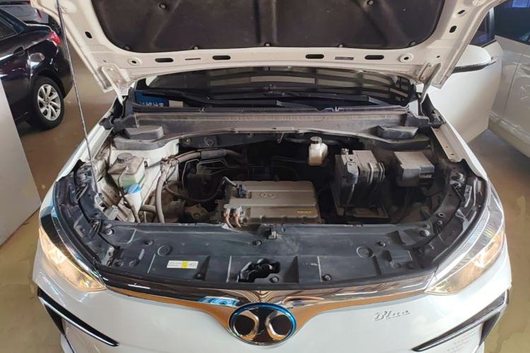 Used BAIC Beijing EU5 2018 R500 Smart Wind Edition Engine Bay