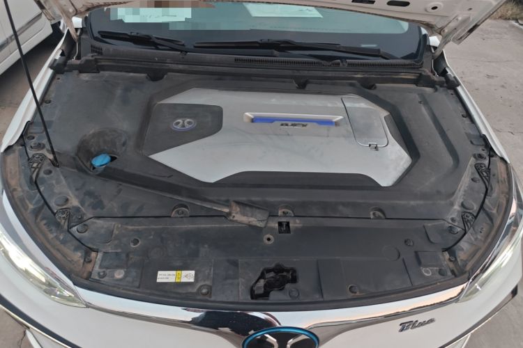 Used BAIC Beijing EU5 2018 R550 Smart Edition Engine Bay