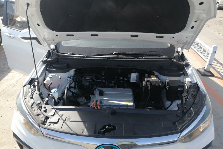 Used BAIC Beijing EU5 2018 R500 Smart Wind Edition Engine Bay