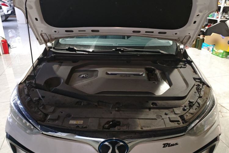 Used BAIC Beijing EU5 2018 R500 Smart Wind Edition Engine Bay