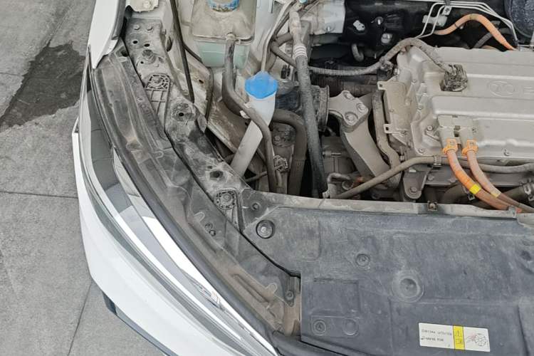 Used BAIC Beijing EU5 2018 R500 Smart Wind Edition Engine Bay Right