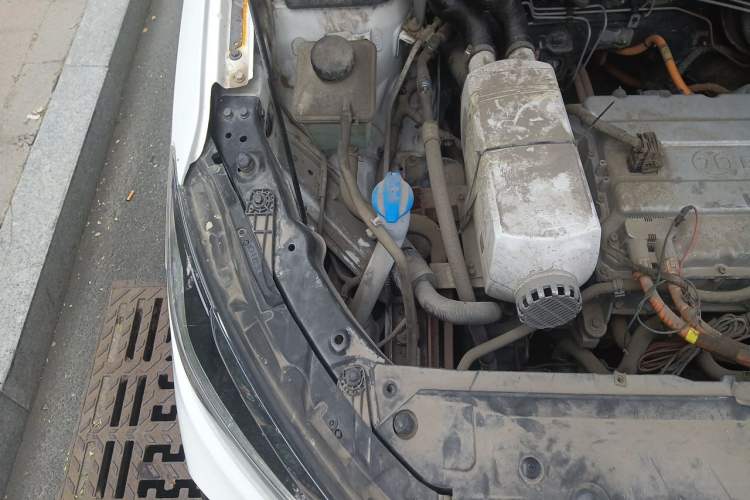 Used BAIC Beijing EU5 2018 R500 Smart Wind Edition Engine Bay Right