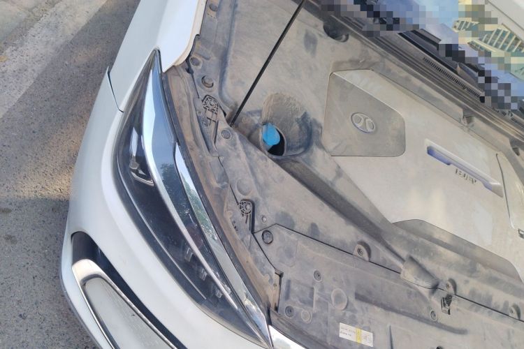 Used BAIC Beijing EU5 2018 R500 Smart Wind Edition Engine Bay Right
