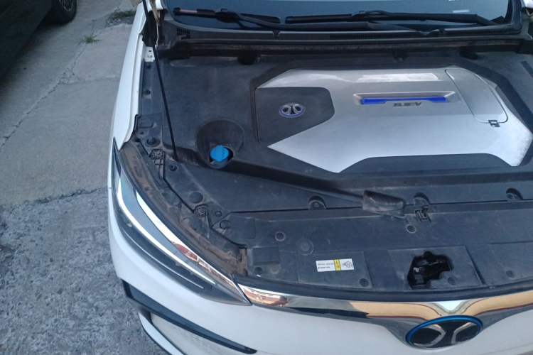 Used BAIC Beijing EU5 2018 R500 Smart Wind Edition Engine Bay Right