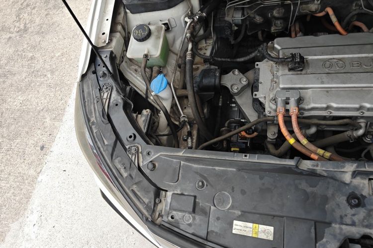 Used BAIC Beijing EU5 2018 R500 Smart Wind Edition Engine Bay Right