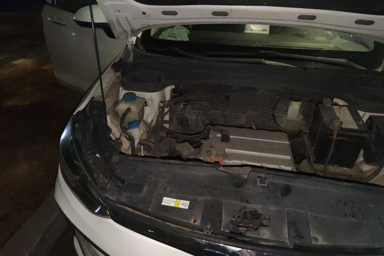 Used BAIC Beijing EU5 2018 R500 Smart Wind Edition Engine Bay Right