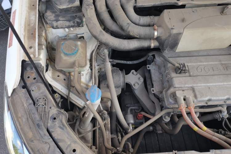 Used BAIC Beijing EU5 2018 R500 Smart Wind Edition Engine Bay Right