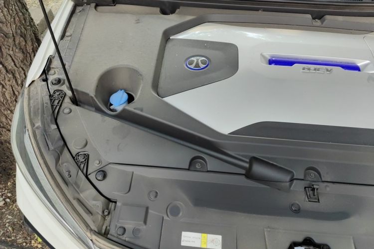 Used BAIC Beijing EU5 2018 R500 Smart Wind Edition Engine Bay Right
