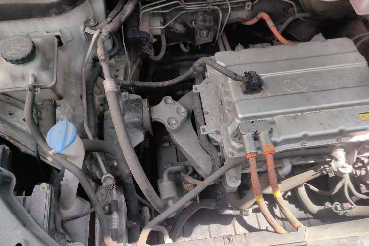 Used BAIC Beijing EU5 2018 R500 Smart Wind Edition Engine Bay Right