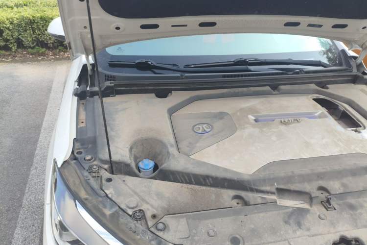 Used BAIC Beijing EU5 2018 R500 Smart Wind Edition Engine Bay Right