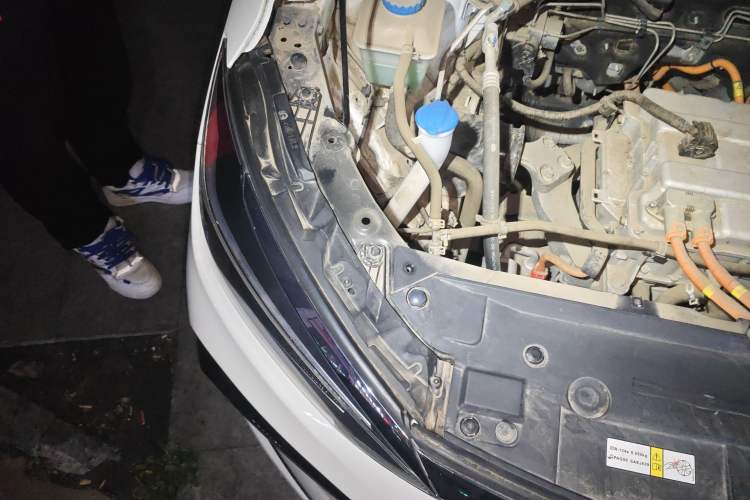 Used BAIC Beijing EU5 2018 R500 Smart Edition Engine Bay Right