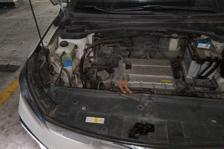 Used BAIC Beijing EU5 2018 R500 Smart Wind Edition Engine Bay Right