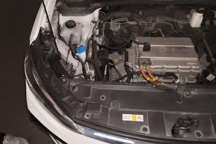 Used BAIC Beijing EU5 2018 R500 Smart Wind Edition Engine Bay Right