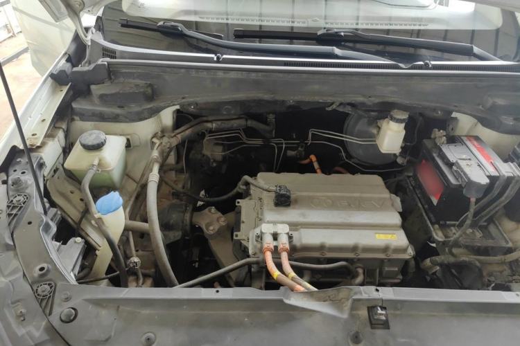 Used BAIC Beijing EU5 2018 R500 Smart Wind Edition Engine Bay Right