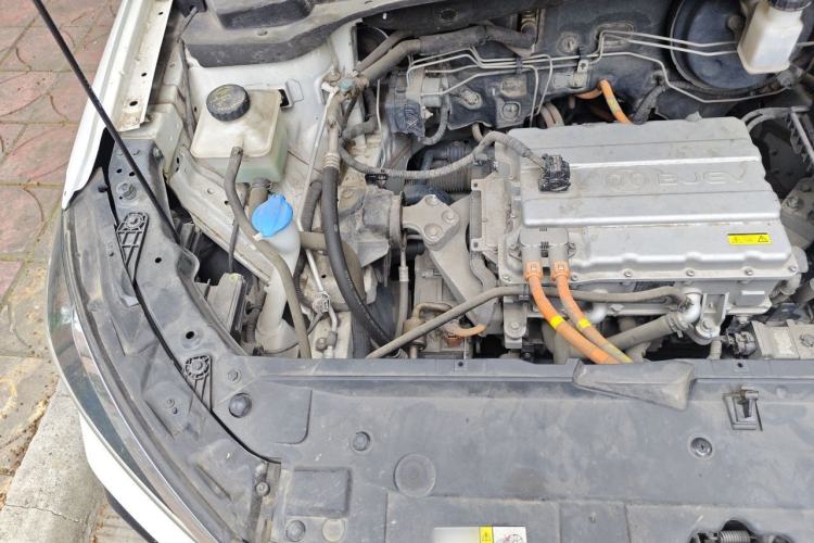Used BAIC Beijing EU5 2018 R500 Smart Wind Edition Engine Bay Right