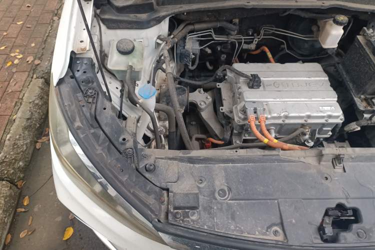 Used BAIC Beijing EU5 2018 R500 Smart Wind Edition Engine Bay Right