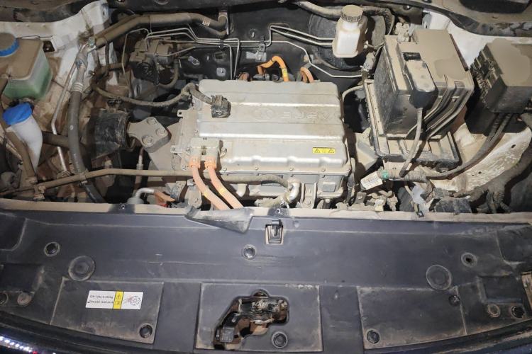 Used BAIC Beijing EU5 2018 R500 Smart Edition Engine Bay