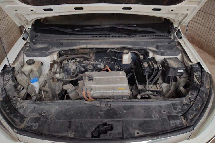 Used BAIC Beijing EU5 2018 R500 Smart Wind Edition Engine Bay