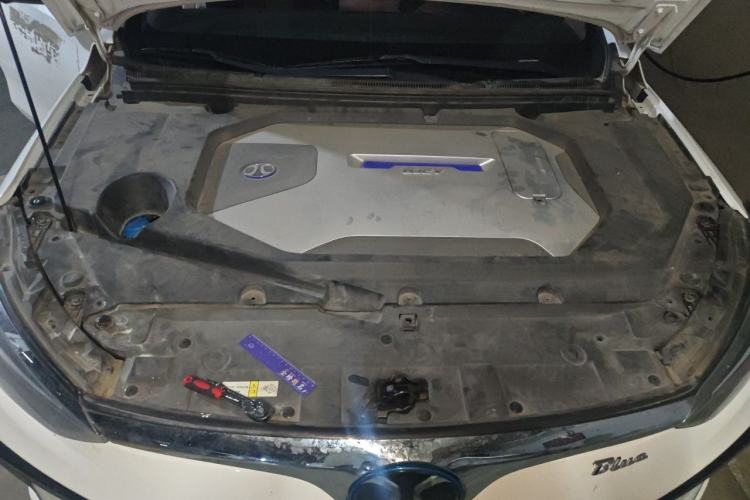 Used BAIC Beijing EU5 2018 R500 Smart Wind Edition Engine Bay