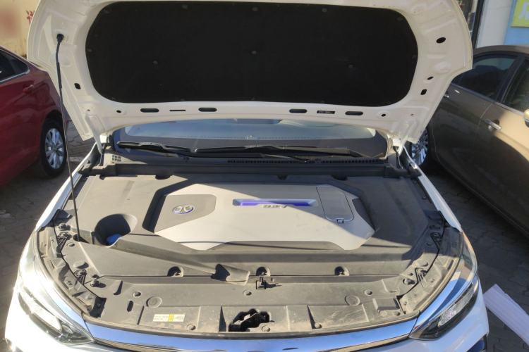 Used BAIC Beijing EU5 2018 R550 Smart Trend Edition Engine Bay