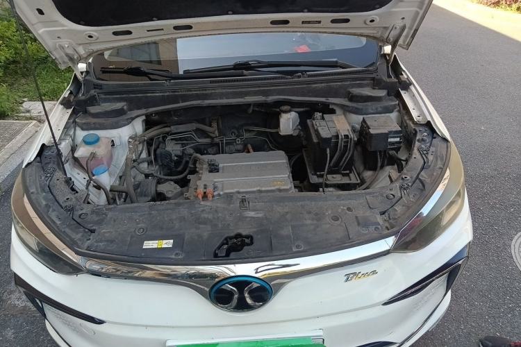 Used BAIC Beijing EU5 2018 R500 Smart Wind Edition Engine Bay