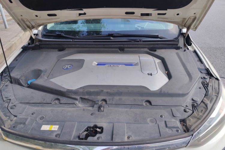 Used BAIC Beijing EU5 2018 R500 Smart Wind Edition Engine Bay