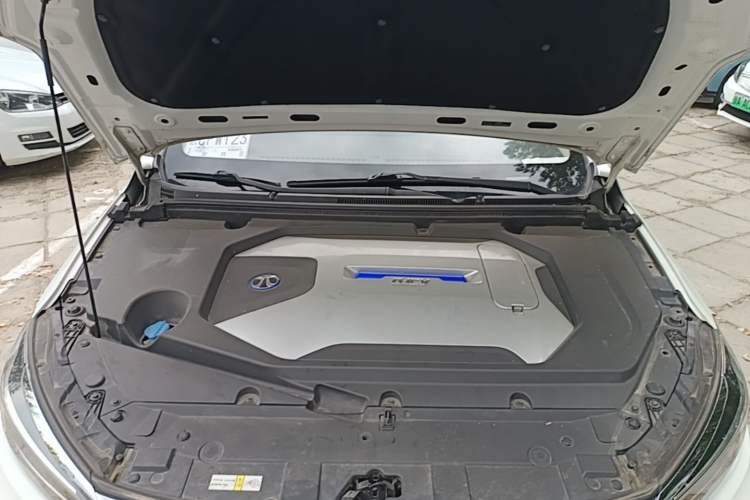 Used BAIC Beijing EU5 2018 R500 Smart Wind Edition Engine Bay