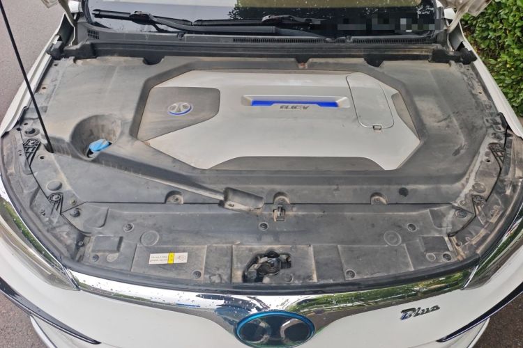 Used BAIC Beijing EU5 2018 R500 Smart Wind Edition Engine Bay