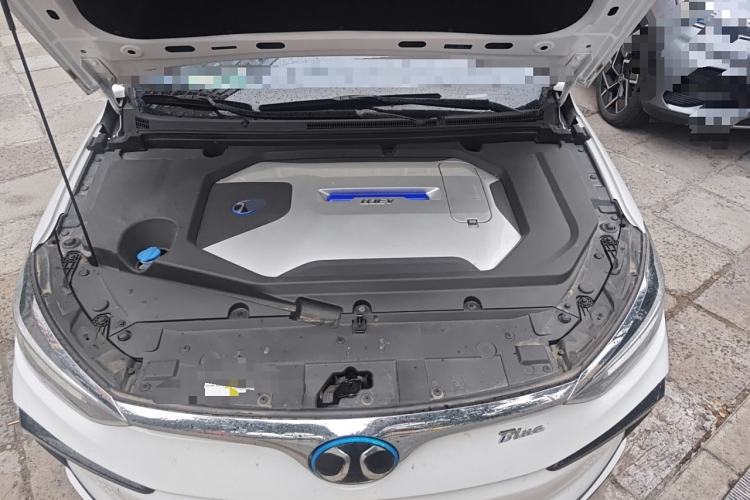 Used BAIC Beijing EU5 2018 R550 Smart Trend Edition Engine Bay