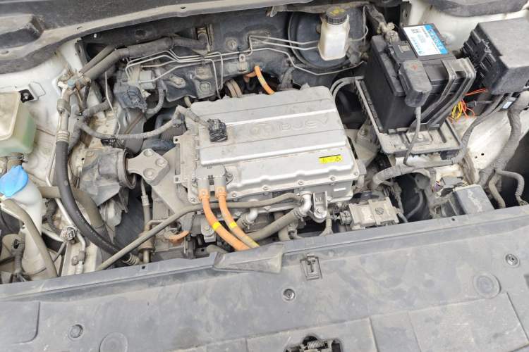 Used BAIC Beijing EU5 2018 R500 Smart Wind Edition Engine Bay