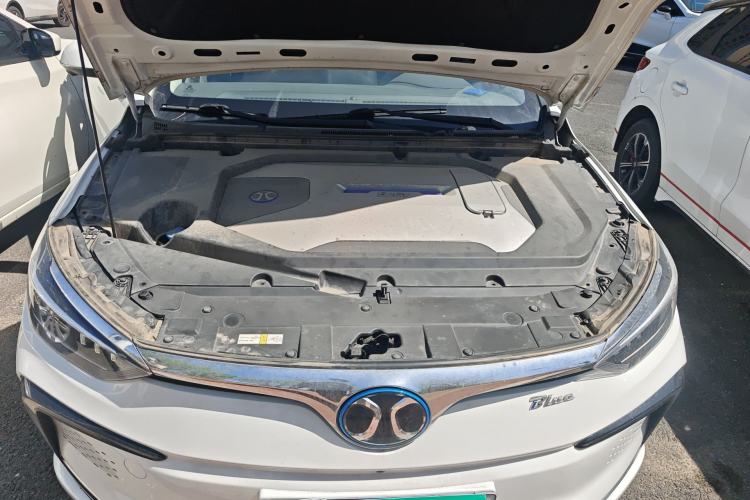 Used BAIC Beijing EU5 2018 R500 Smart Wind Edition Engine Bay
