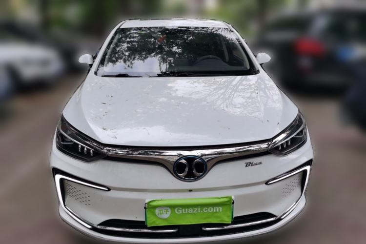 Used BAIC Beijing EU5 2018 R500 Smart Wind Edition Exterior 1