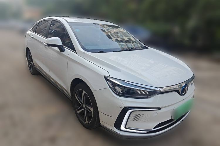 Used BAIC Beijing EU5 2018 R500 Smart Wind Edition Exterior 2