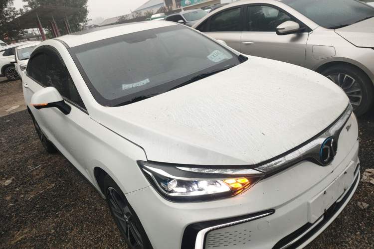 Used BAIC Beijing EU5 2018 R550 Smart Trend Edition Exterior 2