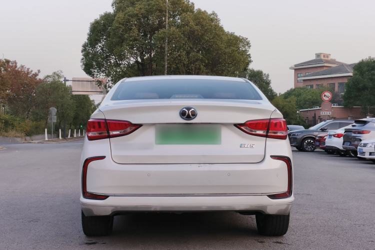Used BAIC Beijing EU5 2018 R500 Smart Wind Edition Exterior 4