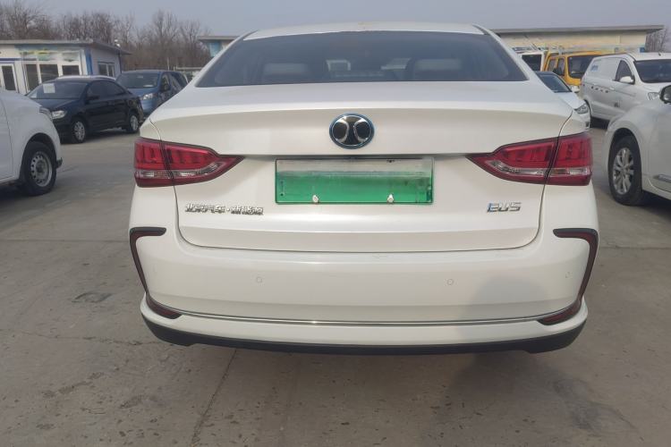 Used BAIC Beijing EU5 2018 R550 Smart Edition Exterior 5