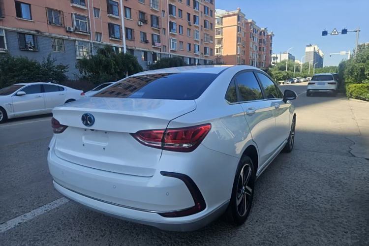 Used BAIC Beijing EU5 2018 R500 Smart Wind Edition Exterior 5