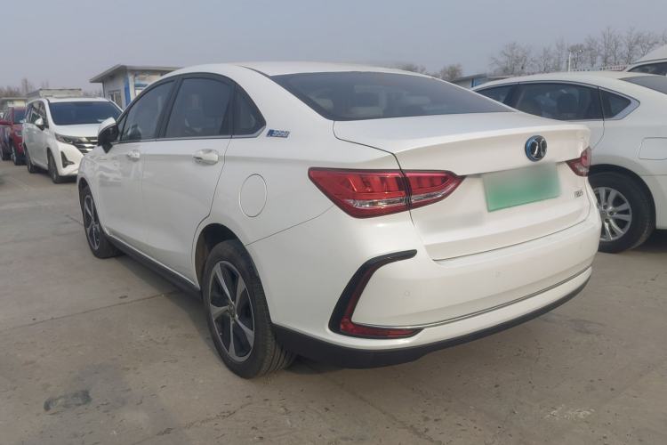 Used BAIC Beijing EU5 2018 R550 Smart Edition Exterior 6