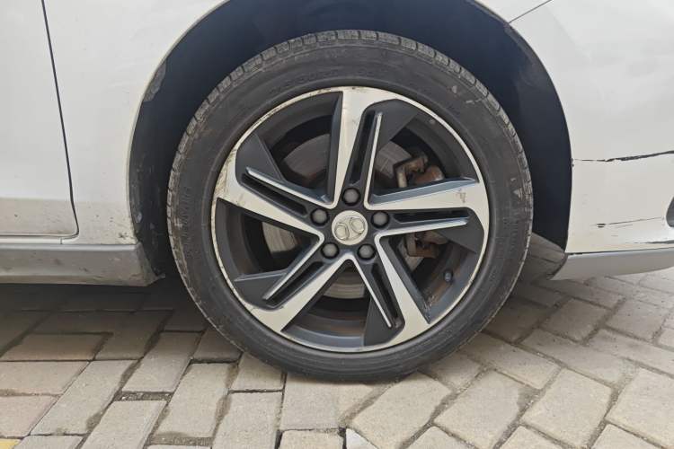 Used BAIC Beijing EU5 2018 R500 Smart Wind Edition Exterior 7