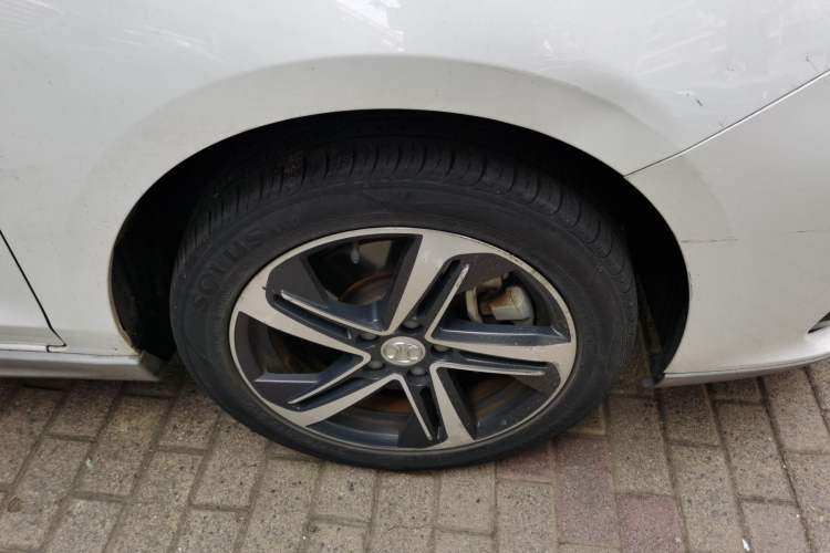 Used BAIC Beijing EU5 2018 R500 Smart Wind Edition Exterior 7