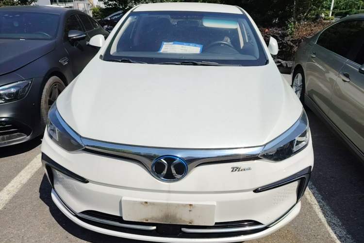 Used BAIC Beijing EU5 2018 R500 Smart Wind Edition Front