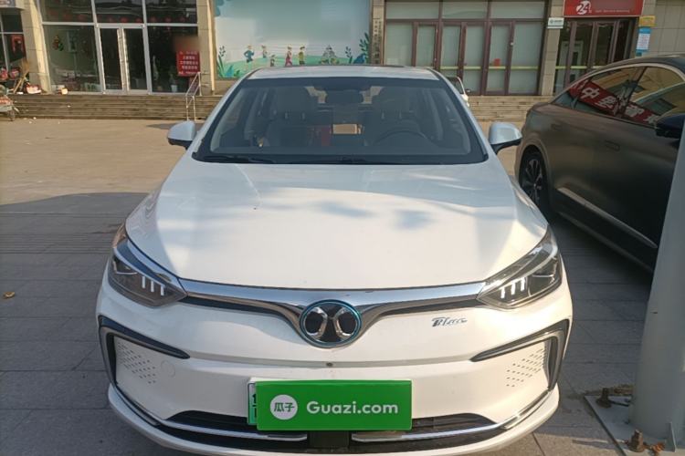 Used BAIC Beijing EU5 2018 R500 Smart Edition Front